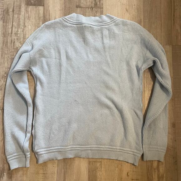 Cyrus light blue, ribbed V-neck sweater size medium - Picture 10 of 15
